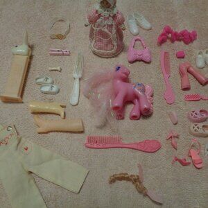BARBIECORE DOLLCORE PRETTY IN PINK & WHITE DOLL STUFF N SHOES ETC. LOT